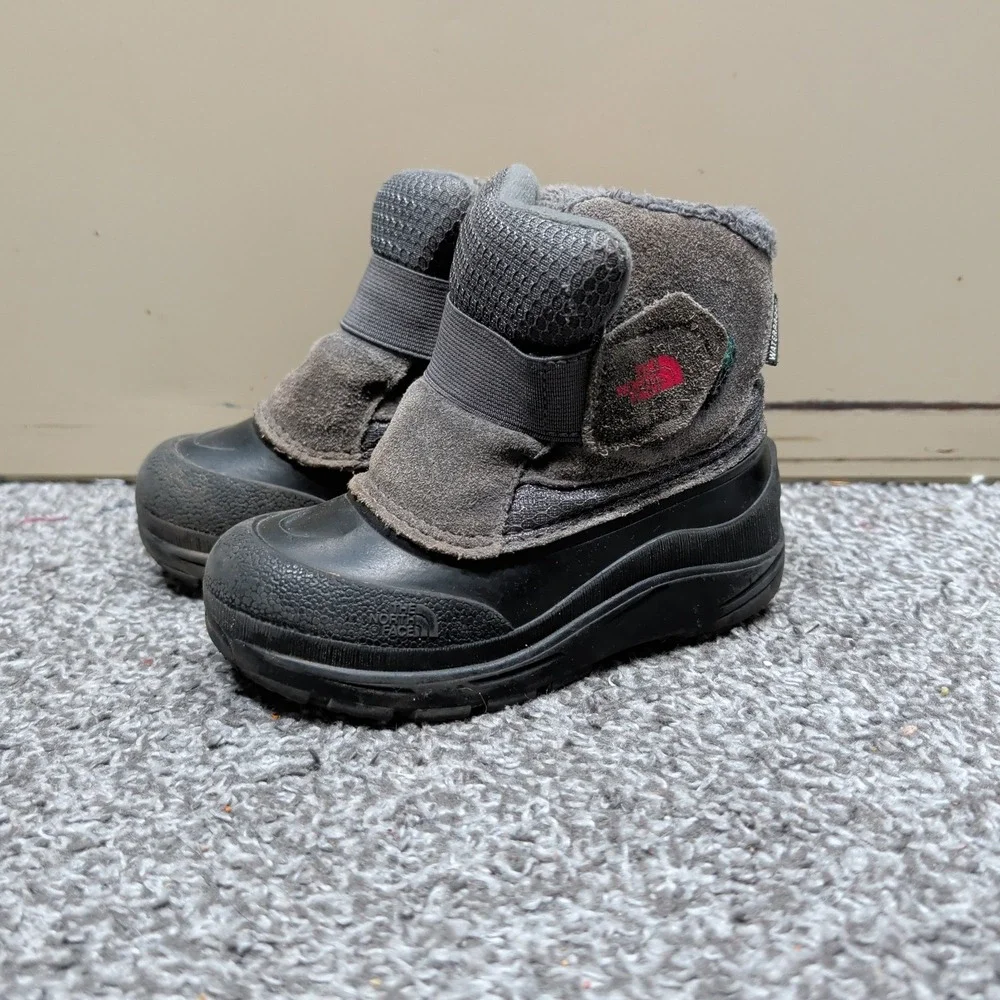 The North Face Alpenglow II Winter Boots Toddler Size 9T Grey Black